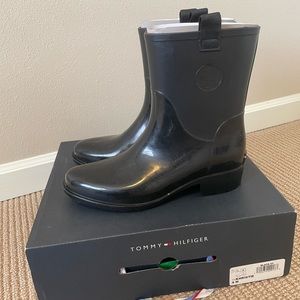 Tommy Hilfiger rain boots